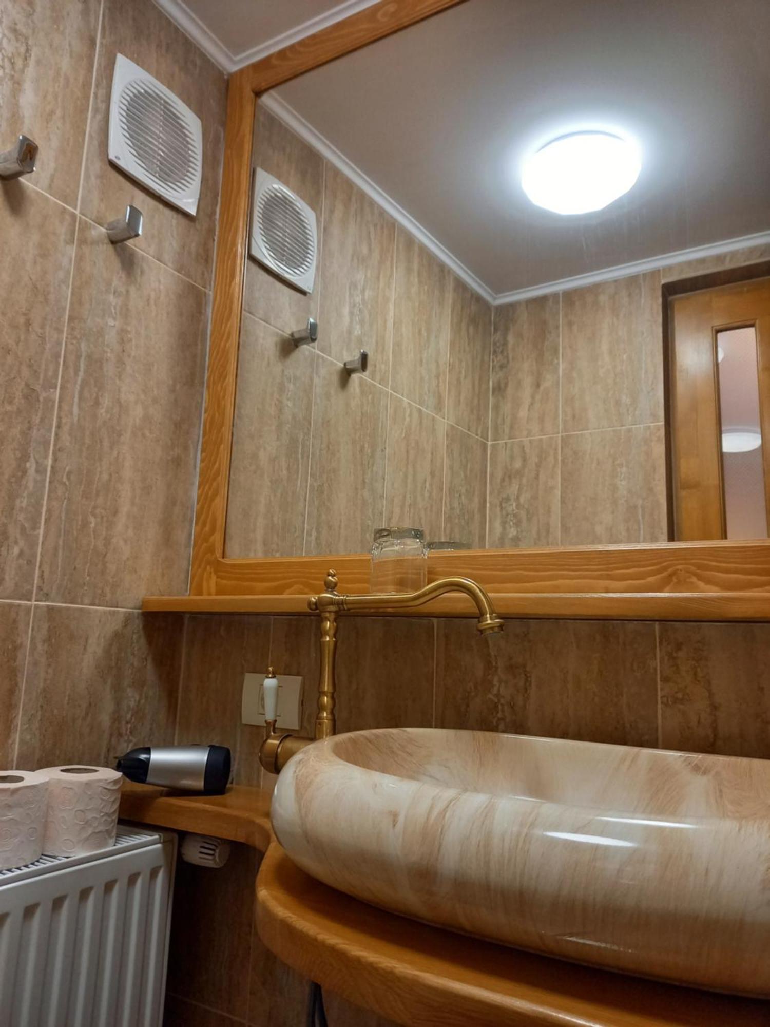 History Apartments Cetatii سيبيو الغرفة الصورة