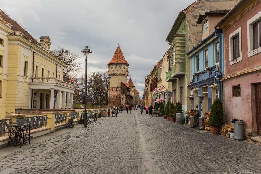 History Apartments Cetatii سيبيو المظهر الخارجي الصورة